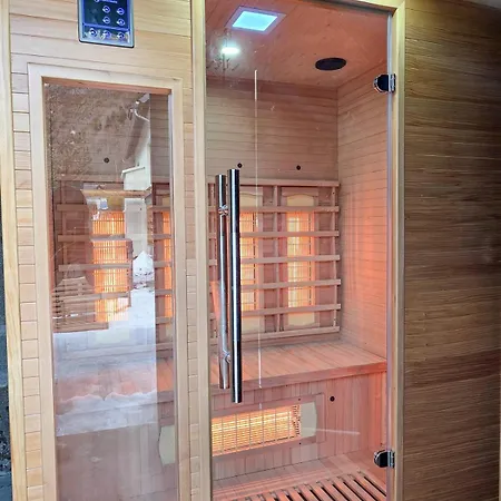 Ame Des Racines Jacuzzi&sauna Le Sylvestre * Aragnouet