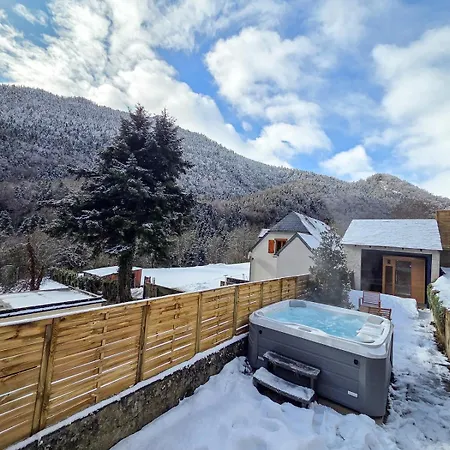 Ame Des Racines Jacuzzi&sauna Le Sylvestre * Aragnouet