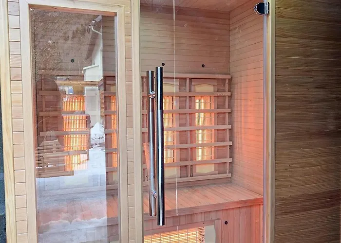 Ame Des Racines Jacuzzi&sauna Le Sylvestre * Aragnouet