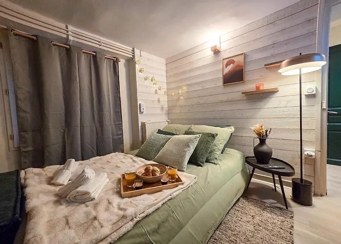 Ame Des Racines Jacuzzi&sauna Le Sylvestre * Aragnouet