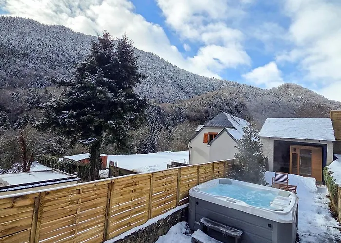 Ame Des Racines Jacuzzi&sauna Le Sylvestre * Aragnouet