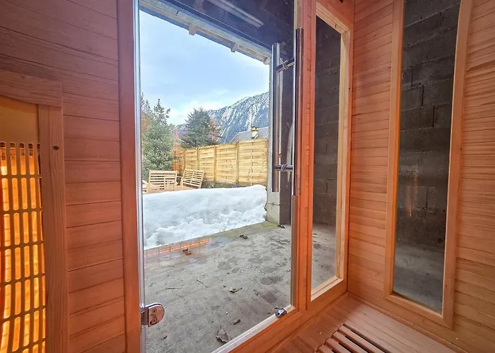 Ame Des Racines Jacuzzi&sauna Le Sylvestre Aragnouet